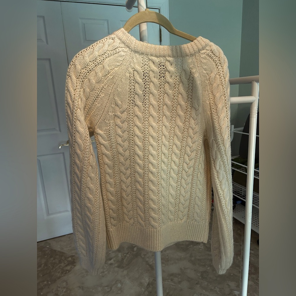 Abercrombie & Fitch Cream Oversized Cable Knit Sweater- Size Extra Small XS / S - Picture 5 of 9